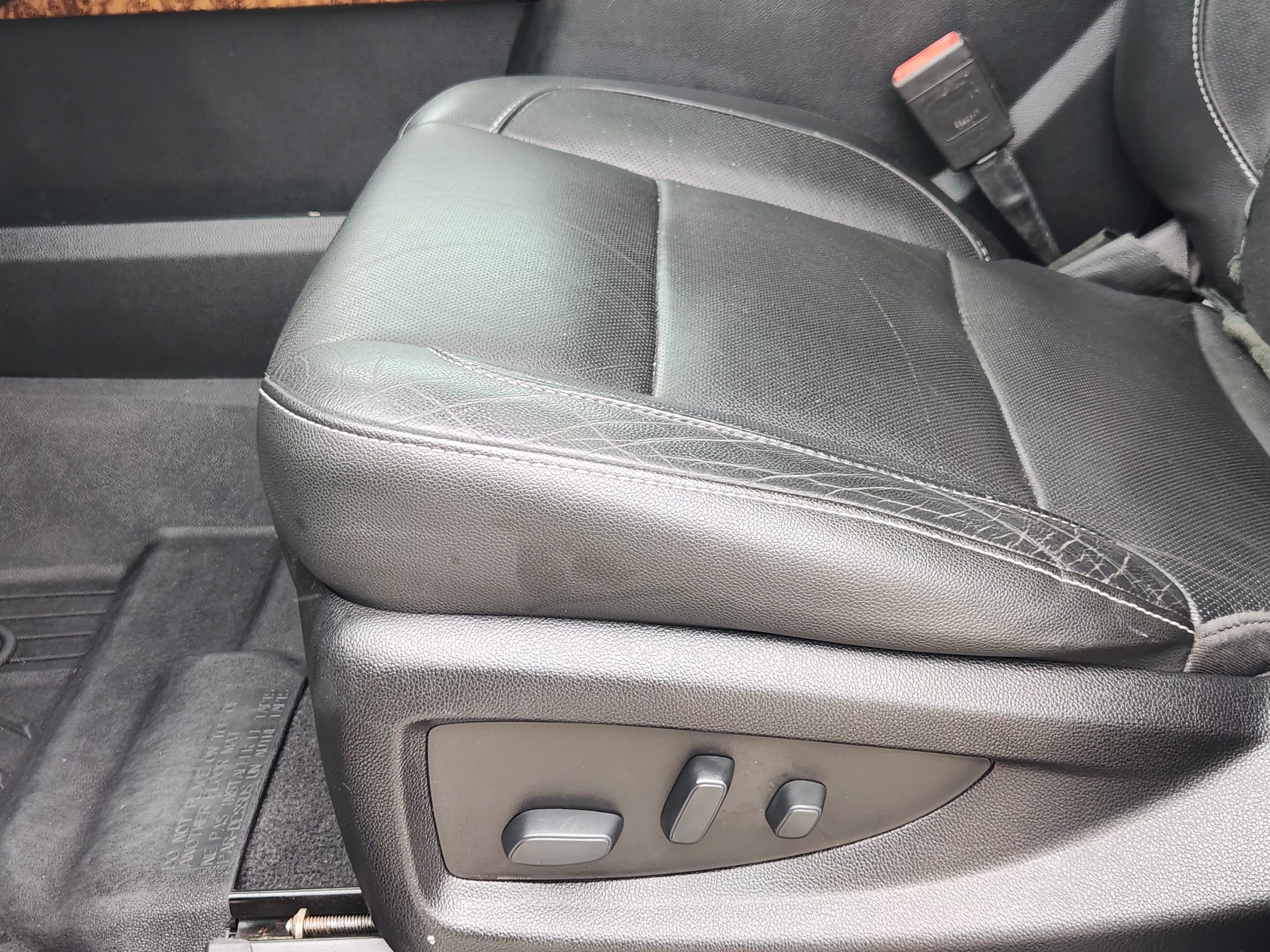 Used 2020 Chevrolet Tahoe Premier AWD/4WD image 25