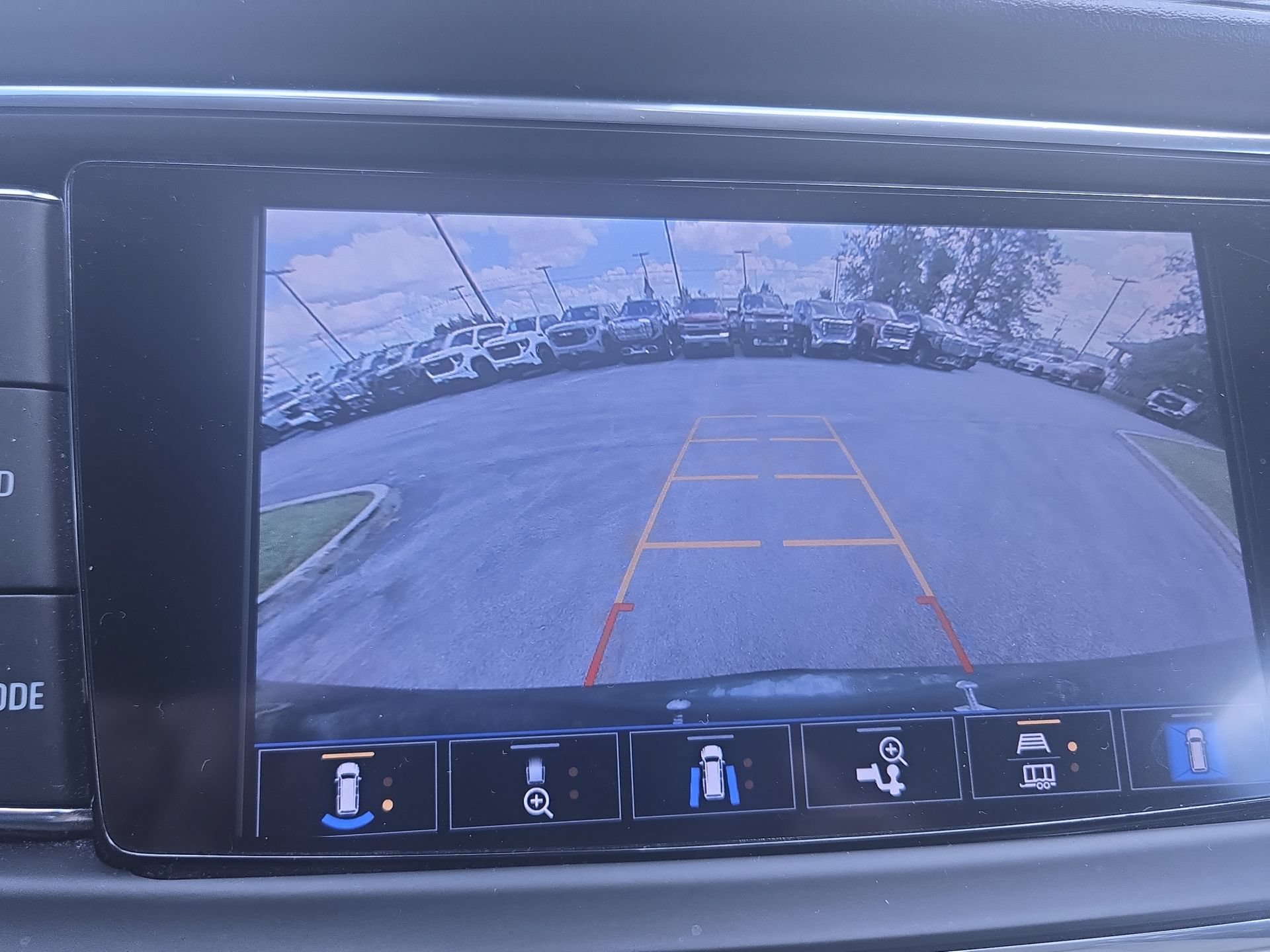 Certified 2022 Buick Enclave Premium w/ Experience Buick Package AWD/4WD image 15
