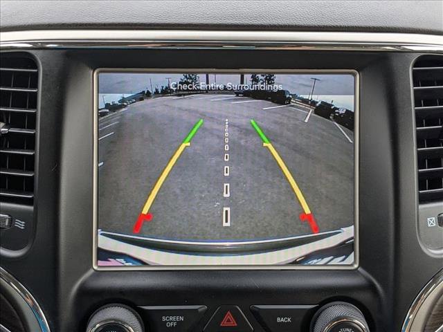 Used 2017 Jeep Grand Cherokee Overland w/ Jeep Active Safety Group AWD/4WD image 14