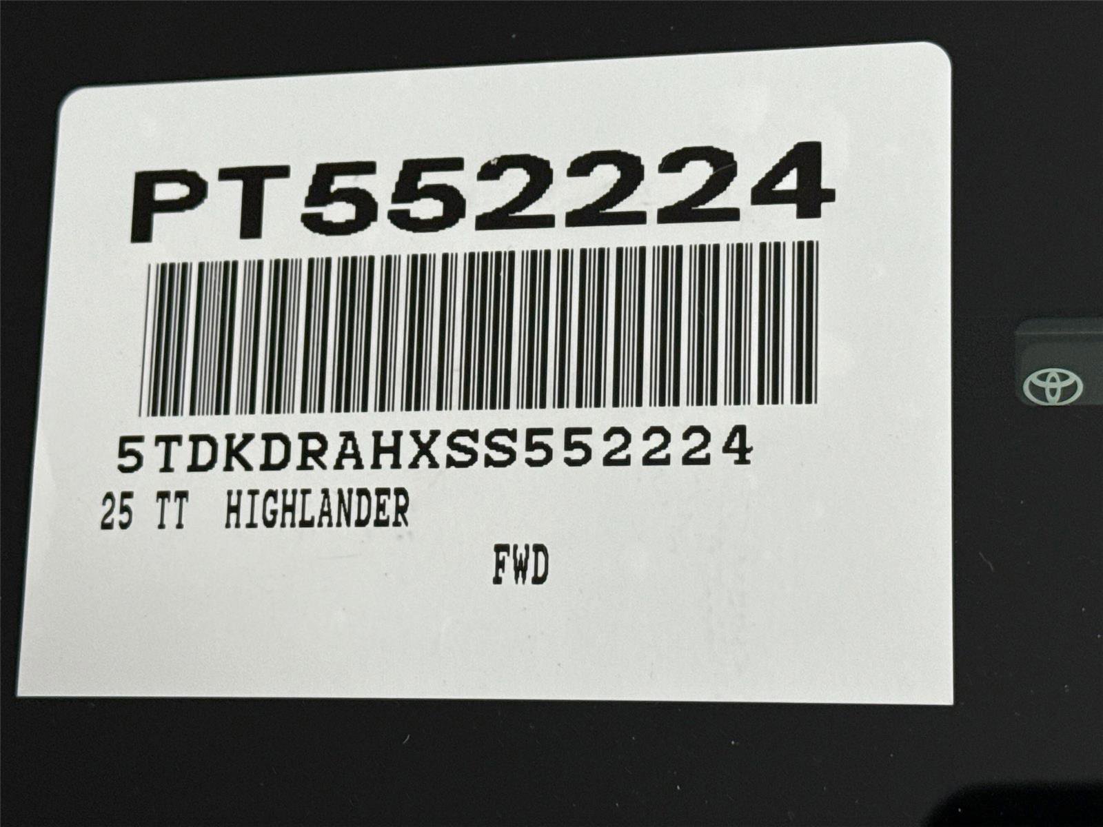 Certified 2025 Toyota Highlander LE image 43