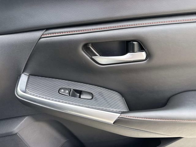 Used 2025 Nissan Sentra SR w/ SR Premium Package image 14