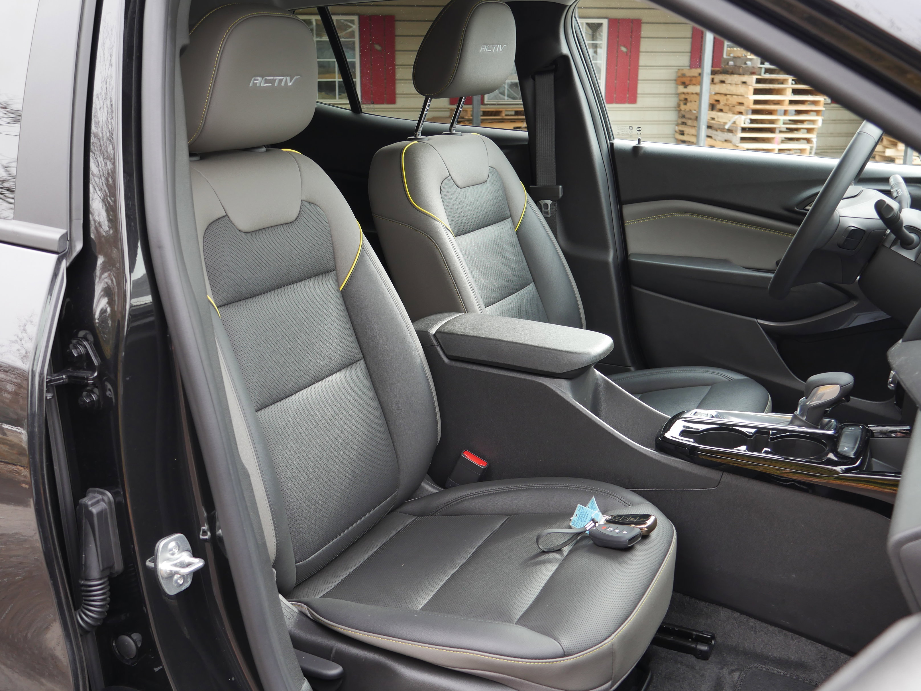 Used 2025 Chevrolet Trax ACTIV w/ Driver Confidence Package image 24