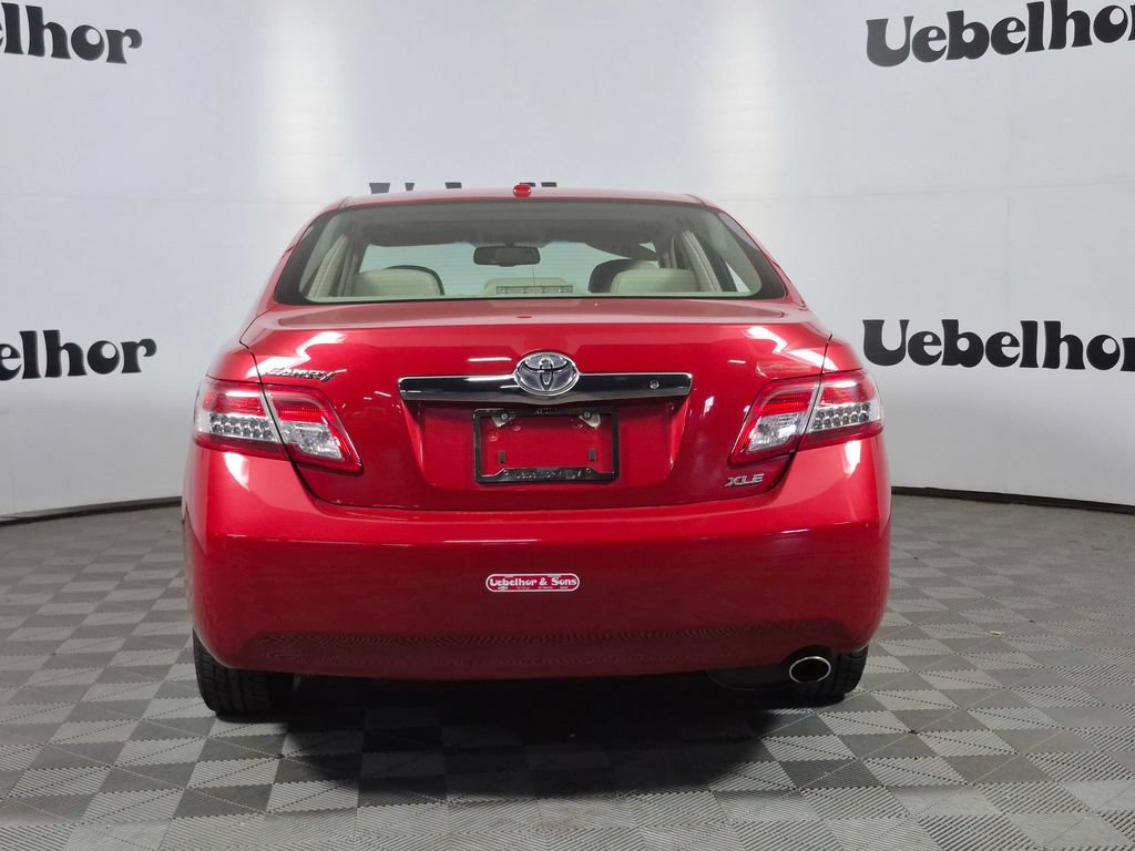 Used 2010 Toyota Camry XLE w/ Leather Pkg FWD image 6