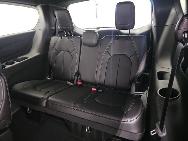 New 2026 Chrysler Voyager LX FWD image 22