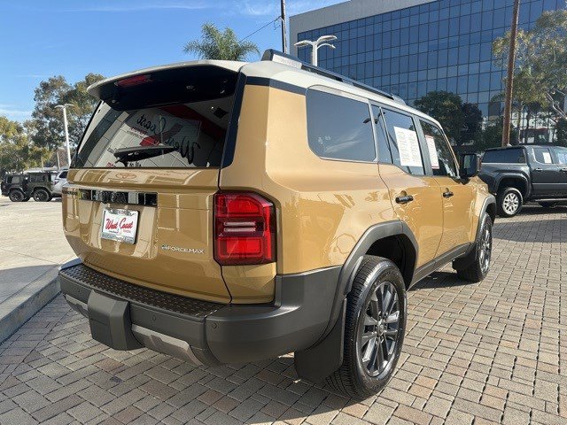 Used 2024 Toyota Land Cruiser image 6