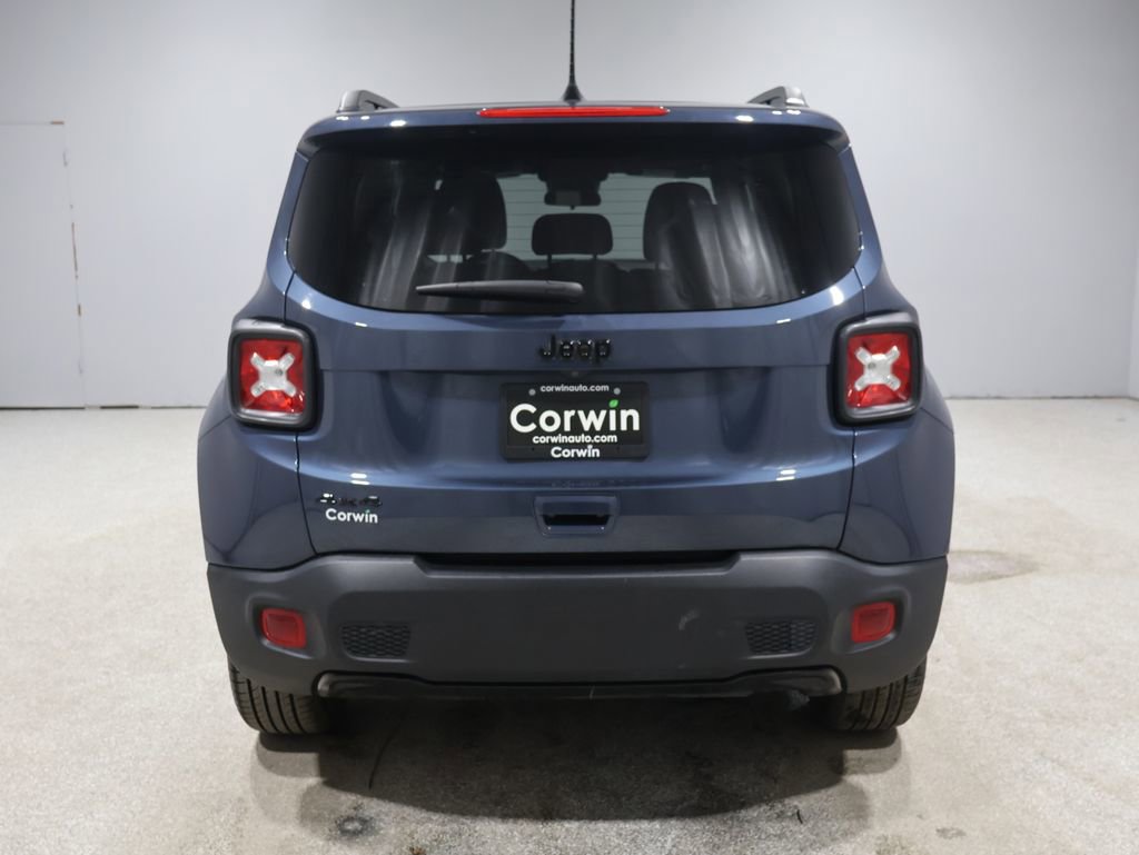 Used 2022 Jeep Renegade Altitude image 3