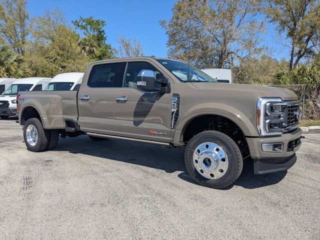 New 2026 Ford F450 Platinum w/ Platinum Plus Package image 3