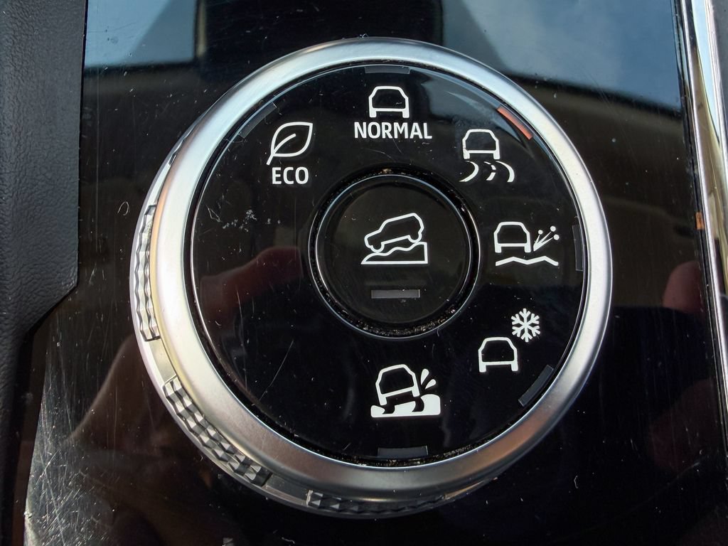 Used 2022 Mitsubishi Outlander SE AWD/4WD image 12