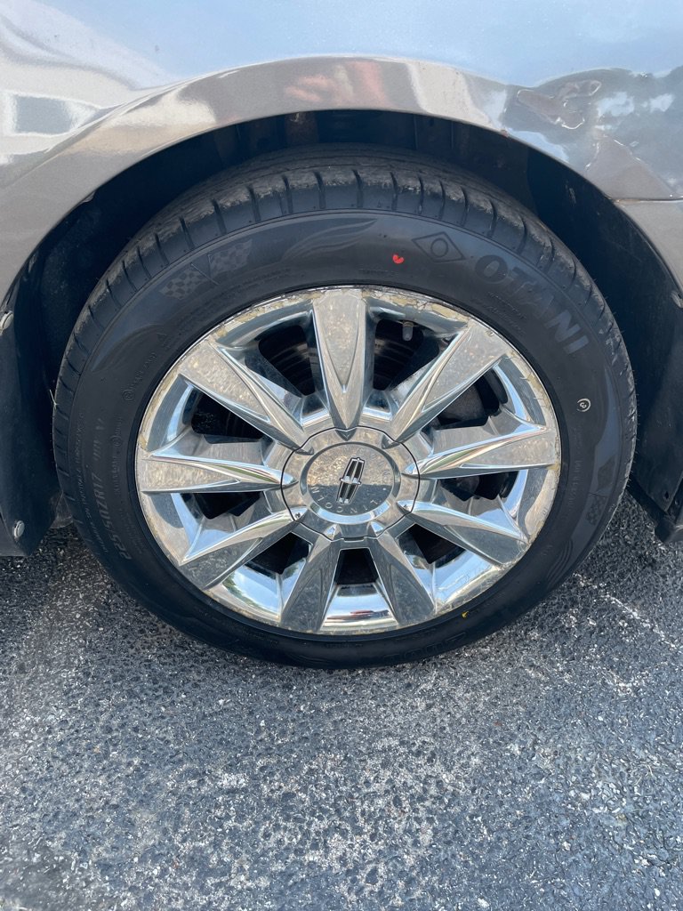Used 2012 Lincoln MKZ AWD image 25