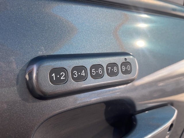 Used 2024 Ford Ranger Lariat w/ FX4 Off-Road Package image 12