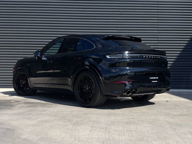 New 2026 Porsche Cayenne Turbo image 3