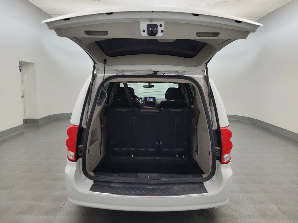 Used 2017 Dodge Grand Caravan SXT FWD image 29