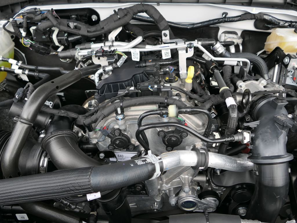 Used 2025 Ford Bronco 4-Door image 31