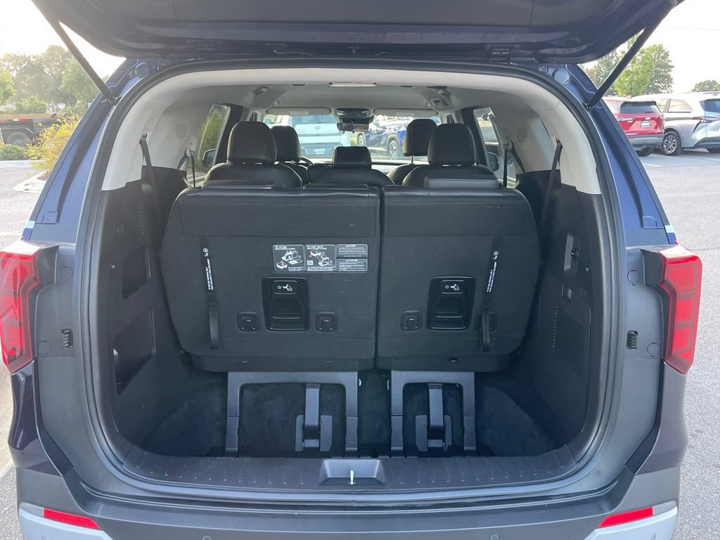 Used 2026 Kia Carnival LXS FWD image 28