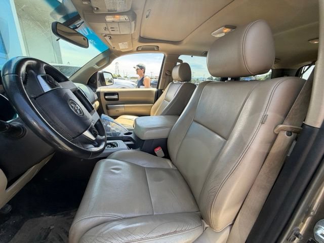 Used 2014 Toyota Sequoia Limited AWD/4WD image 15