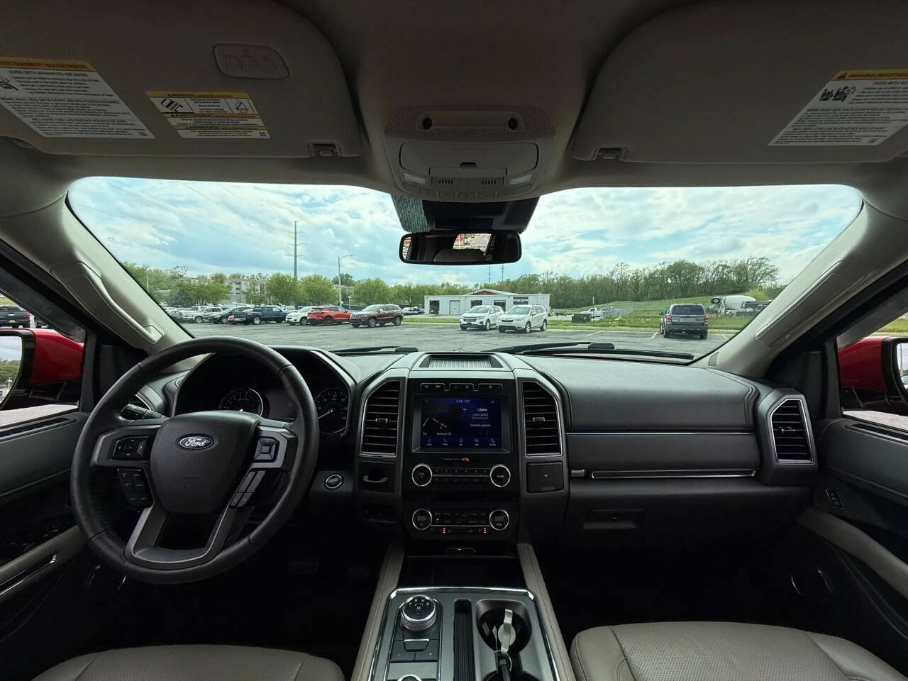 Used 2020 Ford Expedition XLT w/ Equipment Group 202A AWD/4WD image 25