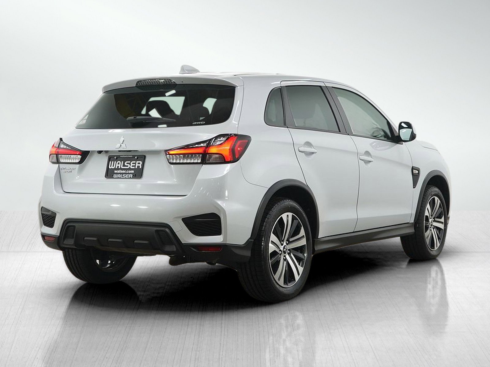 Used 2023 Mitsubishi Outlander Sport SE AWD/4WD image 5