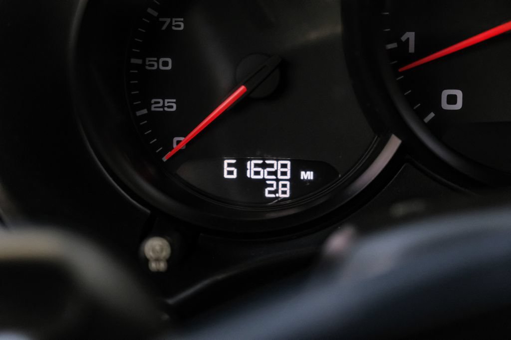 Used 2014 Porsche Cayman RWD image 15