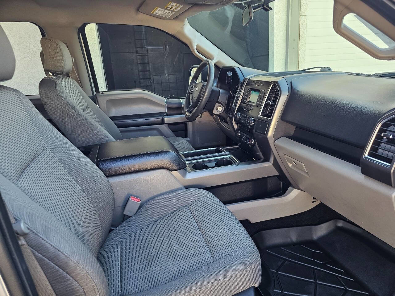 Used 2016 Ford F150 XLT RWD image 16