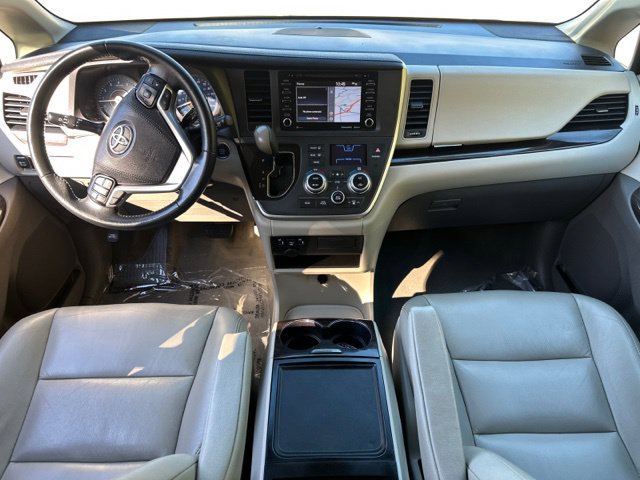 Used 2020 Toyota Sienna XLE w/ XLE Navigation Package AWD/4WD image 21