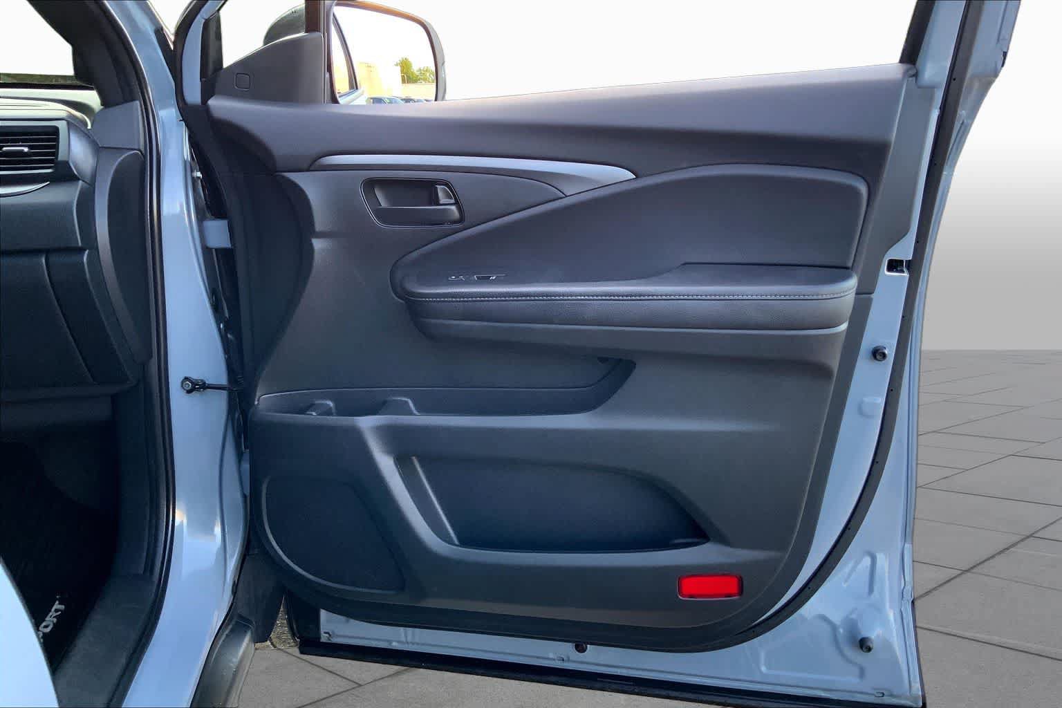 Used 2023 Honda Passport EX-L image 23