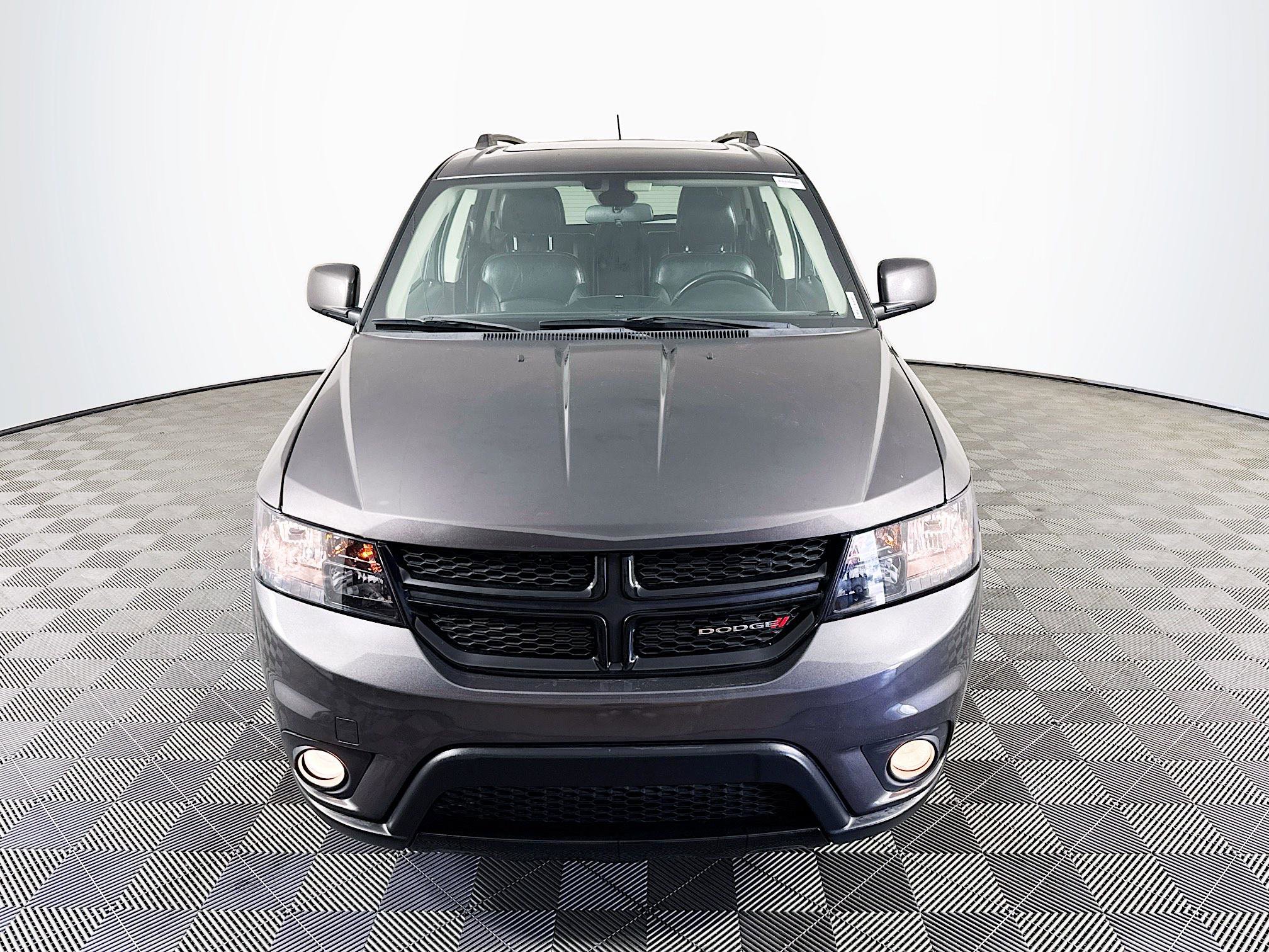 Used 2018 Dodge Journey GT w/ Nav & Sun Group image 2