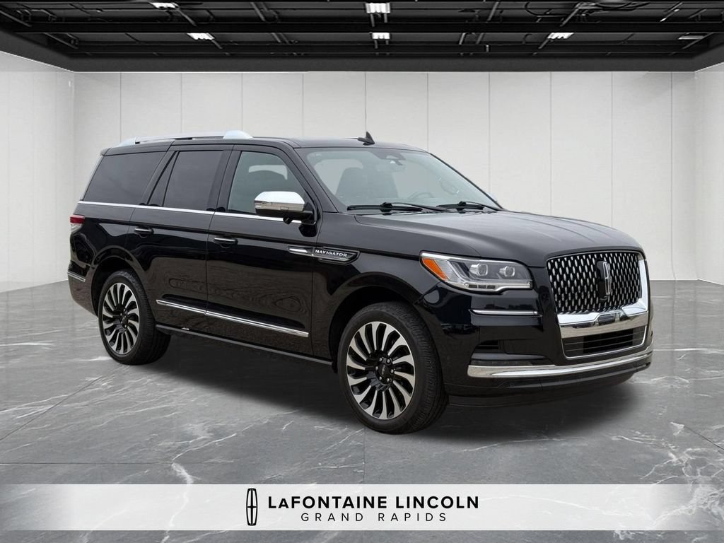 Certified 2024 Lincoln Navigator Black Label AWD/4WD image 7