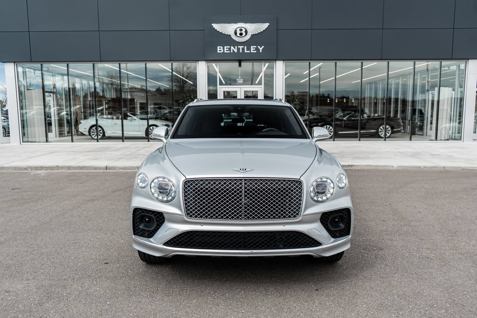 Certified 2023 Bentley Bentayga AWD/4WD image 19