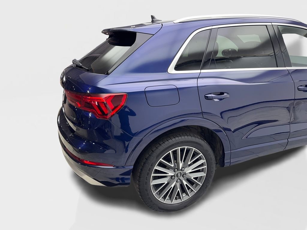 Used 2022 Audi Q3 2.0T Premium w/ Convenience Package AWD/4WD image 16