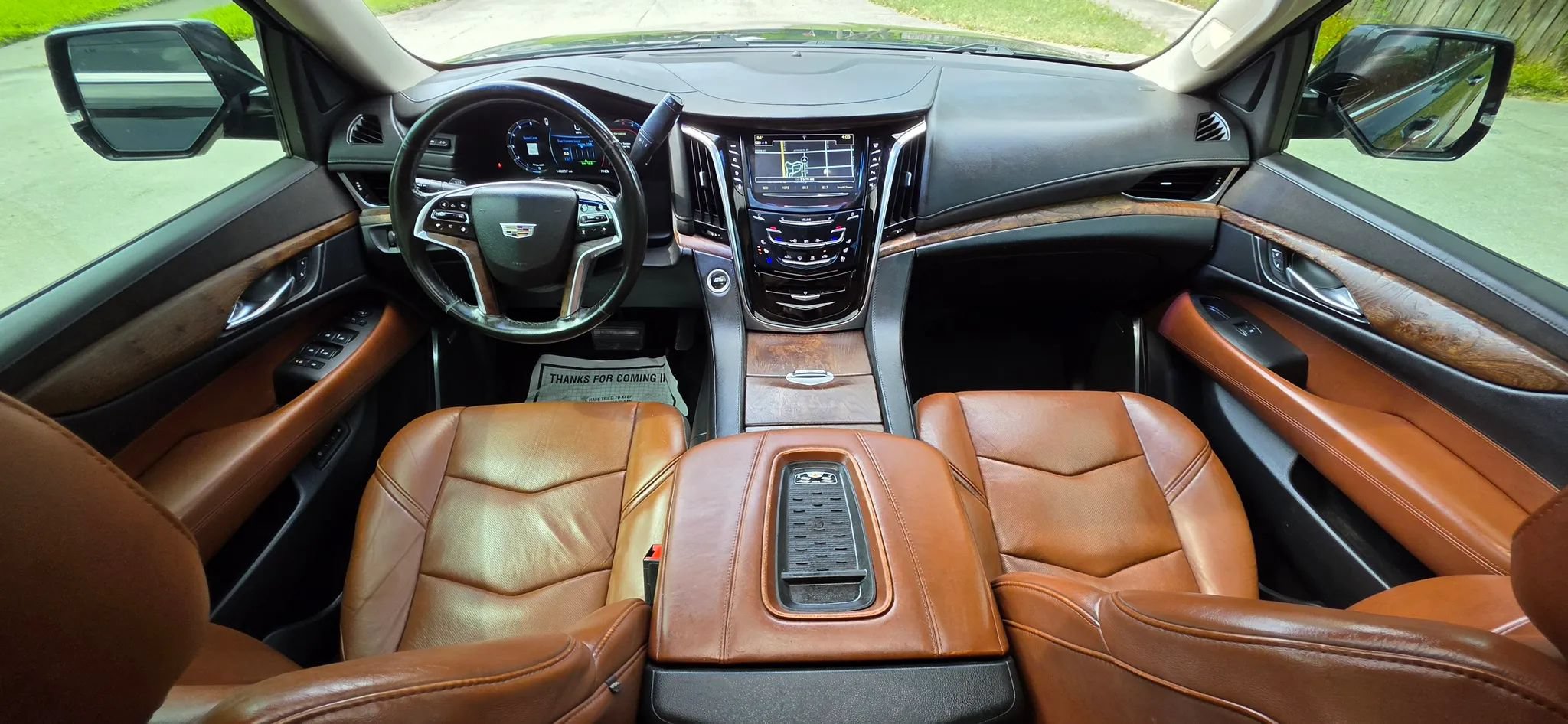 Used 2017 Cadillac Escalade ESV Luxury AWD/4WD image 5