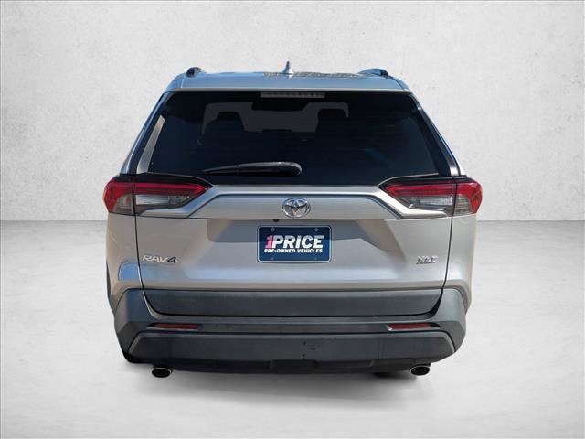 Used 2022 Toyota RAV4 XLE Premium FWD image 6