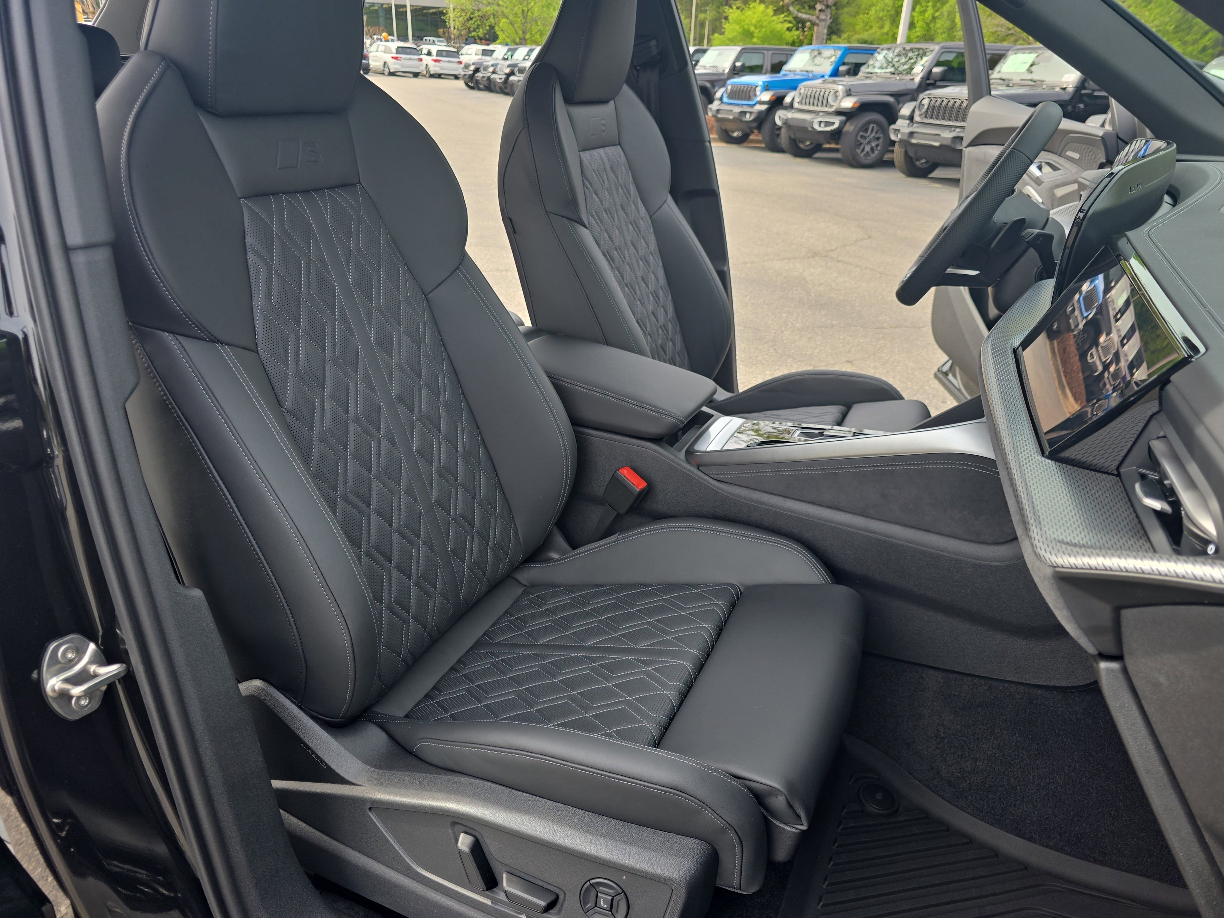 New 2026 Audi SQ5 Premium Plus image 10