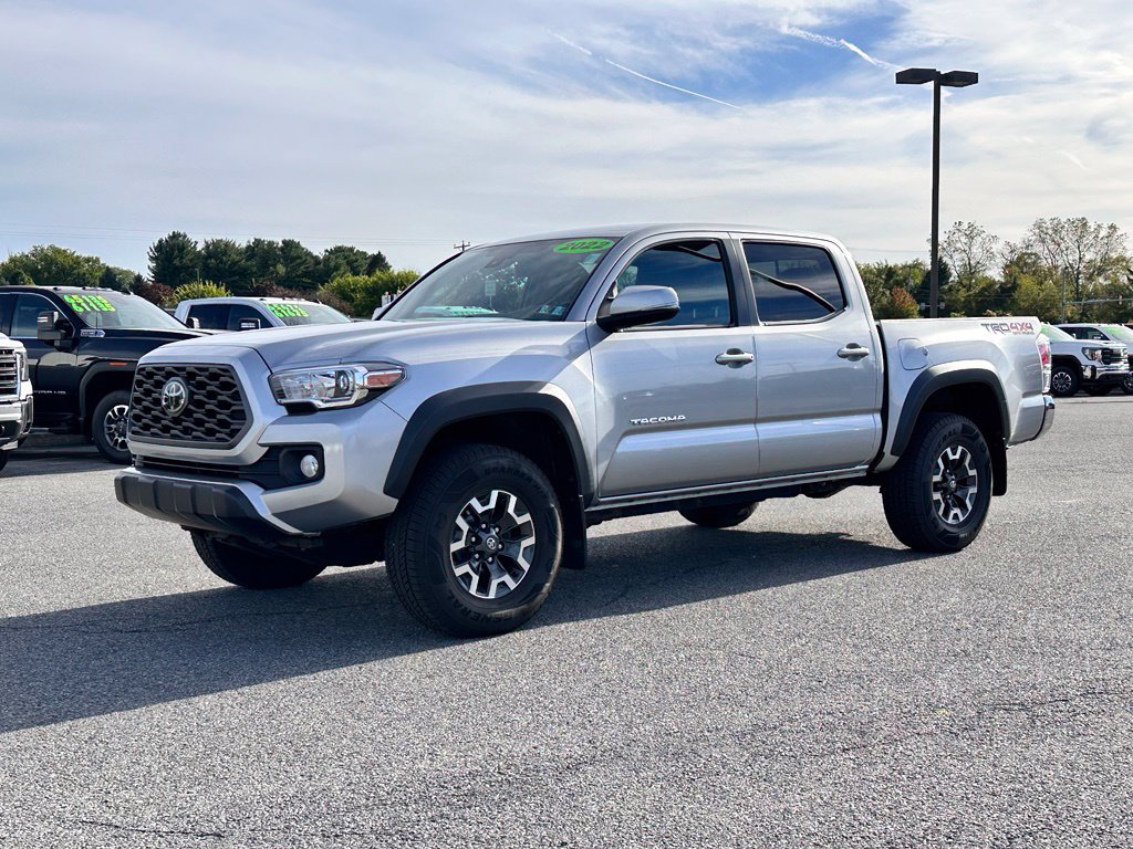 Used 2022 Toyota Tacoma TRD Off-Road AWD/4WD image 2