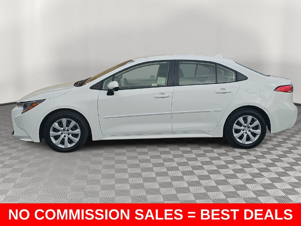 Used 2022 Toyota Corolla LE w/ Carpet Mat Package (TMS) FWD image 6