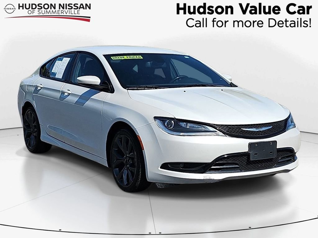 Used 2015 Chrysler 200 S image 1