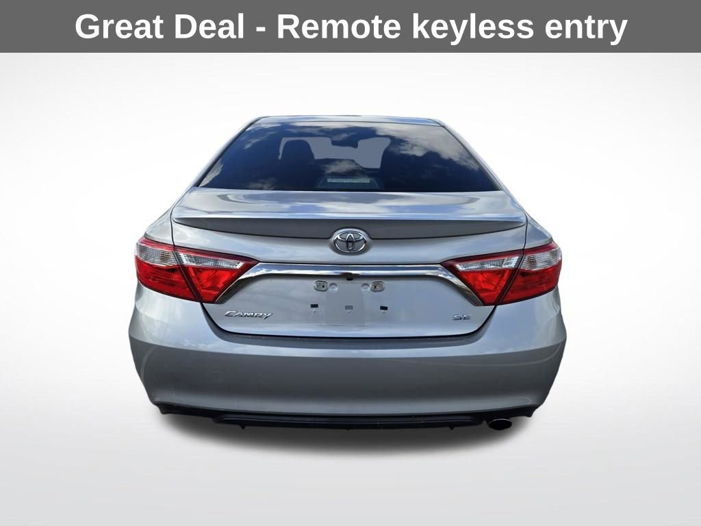 Used 2015 Toyota Camry SE image 7