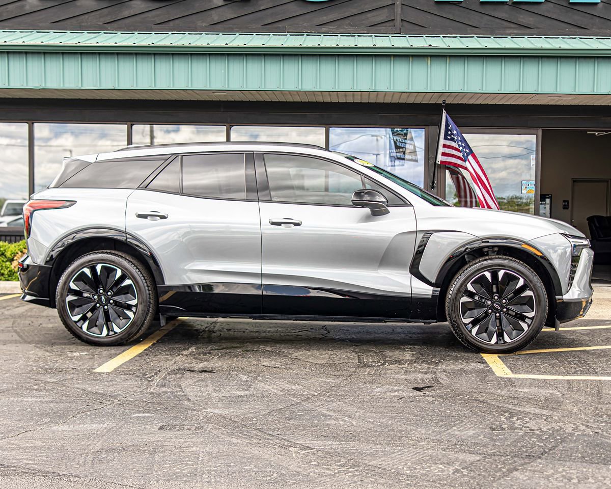 Used 2024 Chevrolet Blazer EV RS AWD/4WD image 9