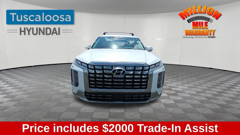Used 2025 Hyundai Palisade Calligraphy FWD image 2