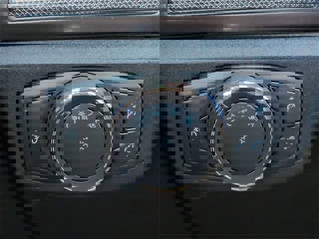 Used 2019 Ford Fusion SE w/ Equipment Group 151A image 40