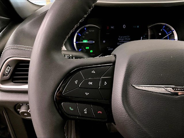 Used 2022 Chrysler Pacifica Touring-L w/ S Appearance Package FWD image 17