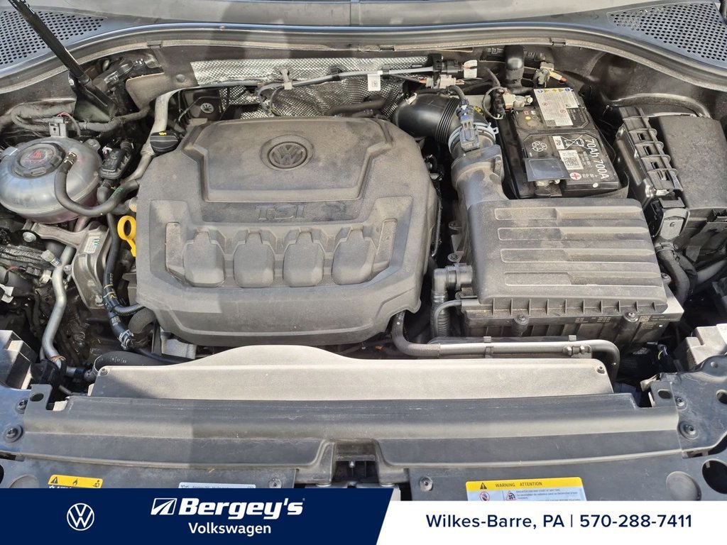 Used 2024 Volkswagen Tiguan SE R-Line AWD/4WD image 37