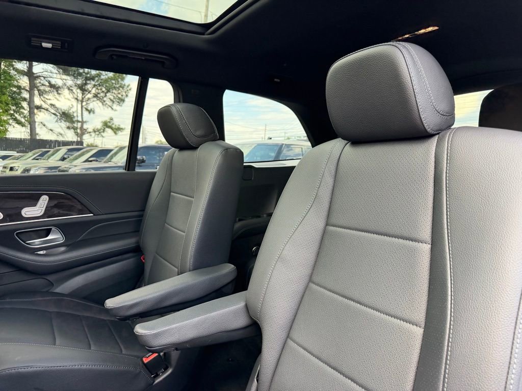 Used 2021 Mercedes-Benz GLS 450 4MATIC image 26