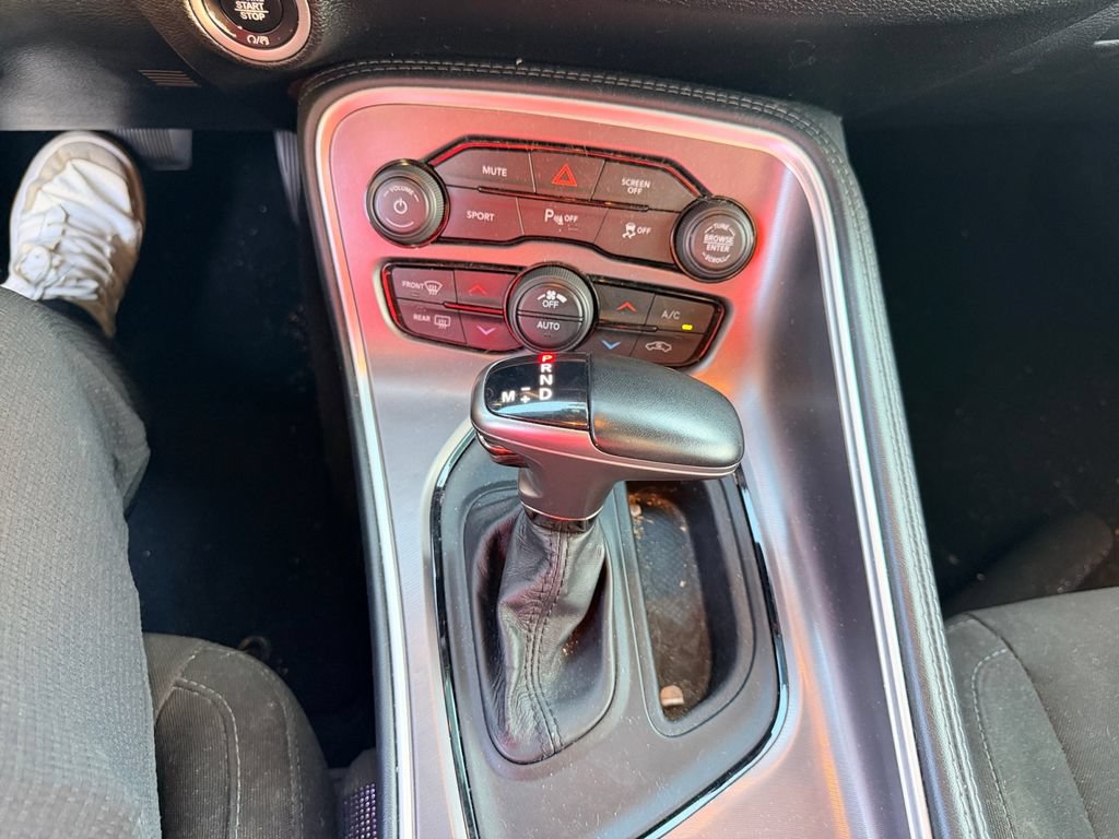 Used 2022 Dodge Challenger R/T RWD image 20