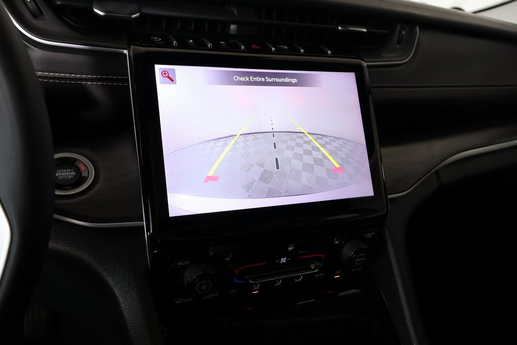 Used 2023 Jeep Grand Cherokee L Limited image 6