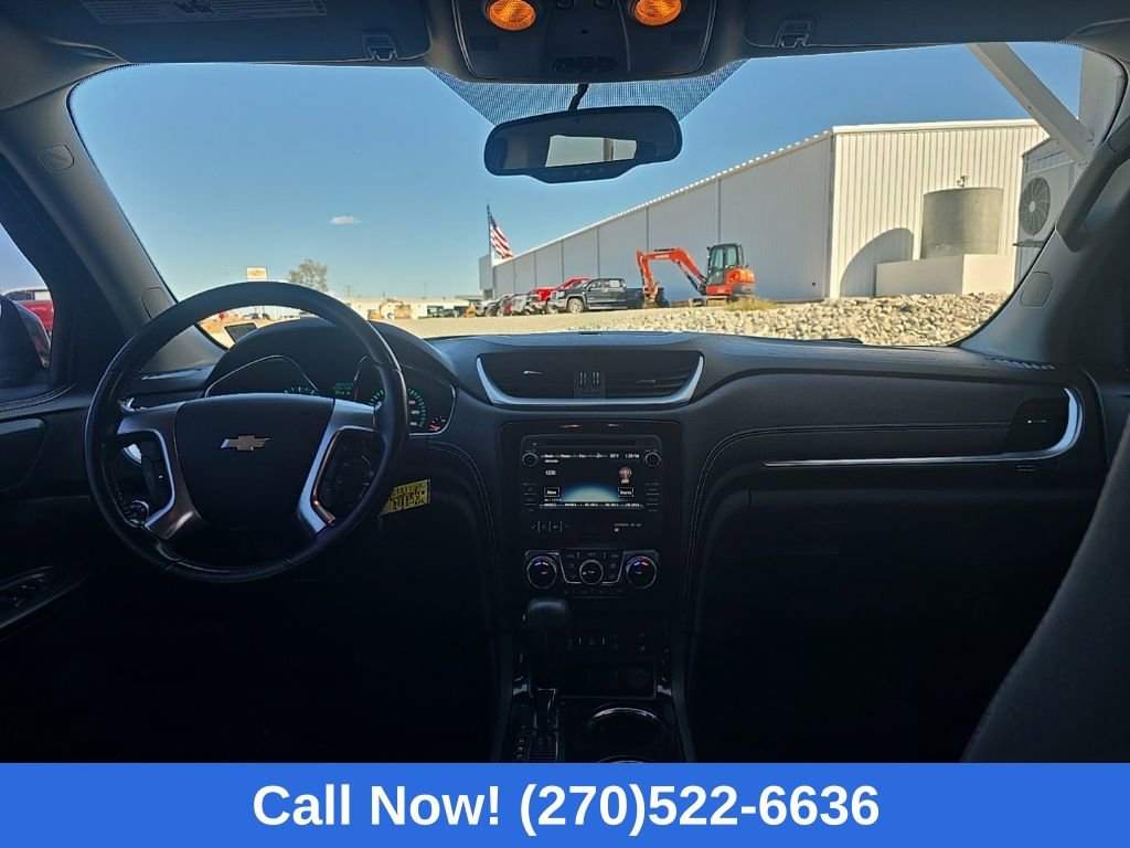 Used 2017 Chevrolet Traverse LT image 25