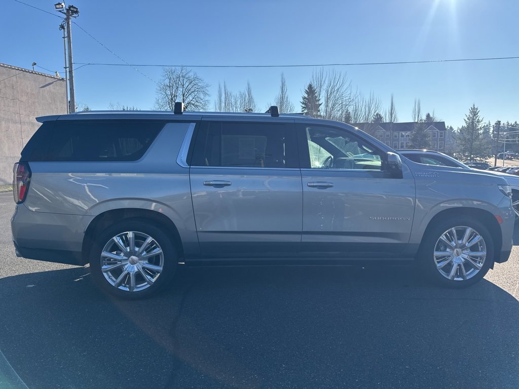 Used 2024 Chevrolet Suburban High Country image 10