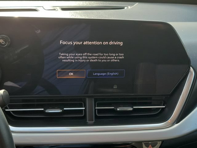 Used 2024 Chevrolet Trax LT w/ Driver Confidence Package FWD image 23