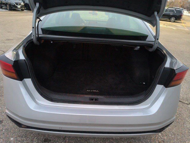 Used 2022 Nissan Altima 2.5 SV image 14
