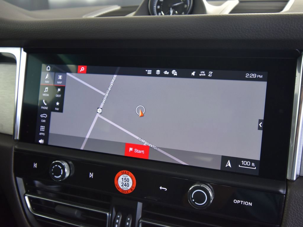 Used 2025 Porsche Macan image 21