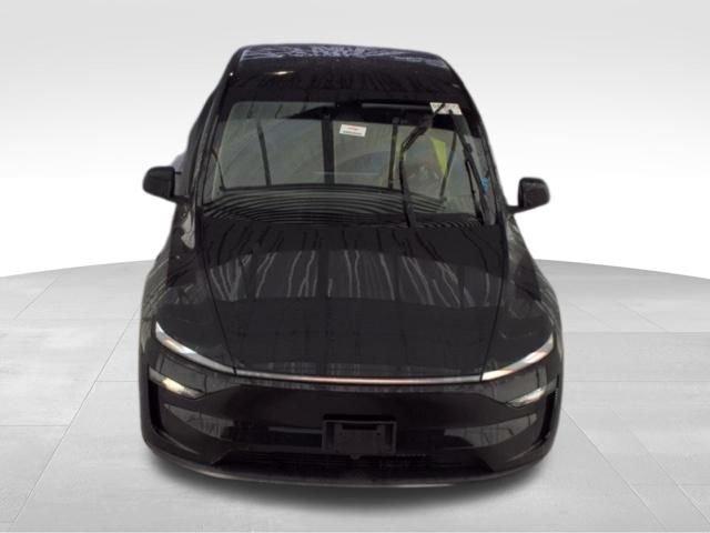 Used 2026 Tesla Model Y 2WD image 2